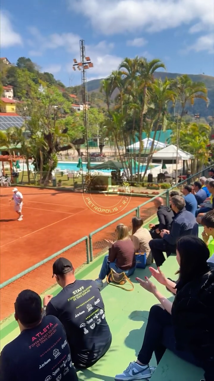 Atleta em quadra